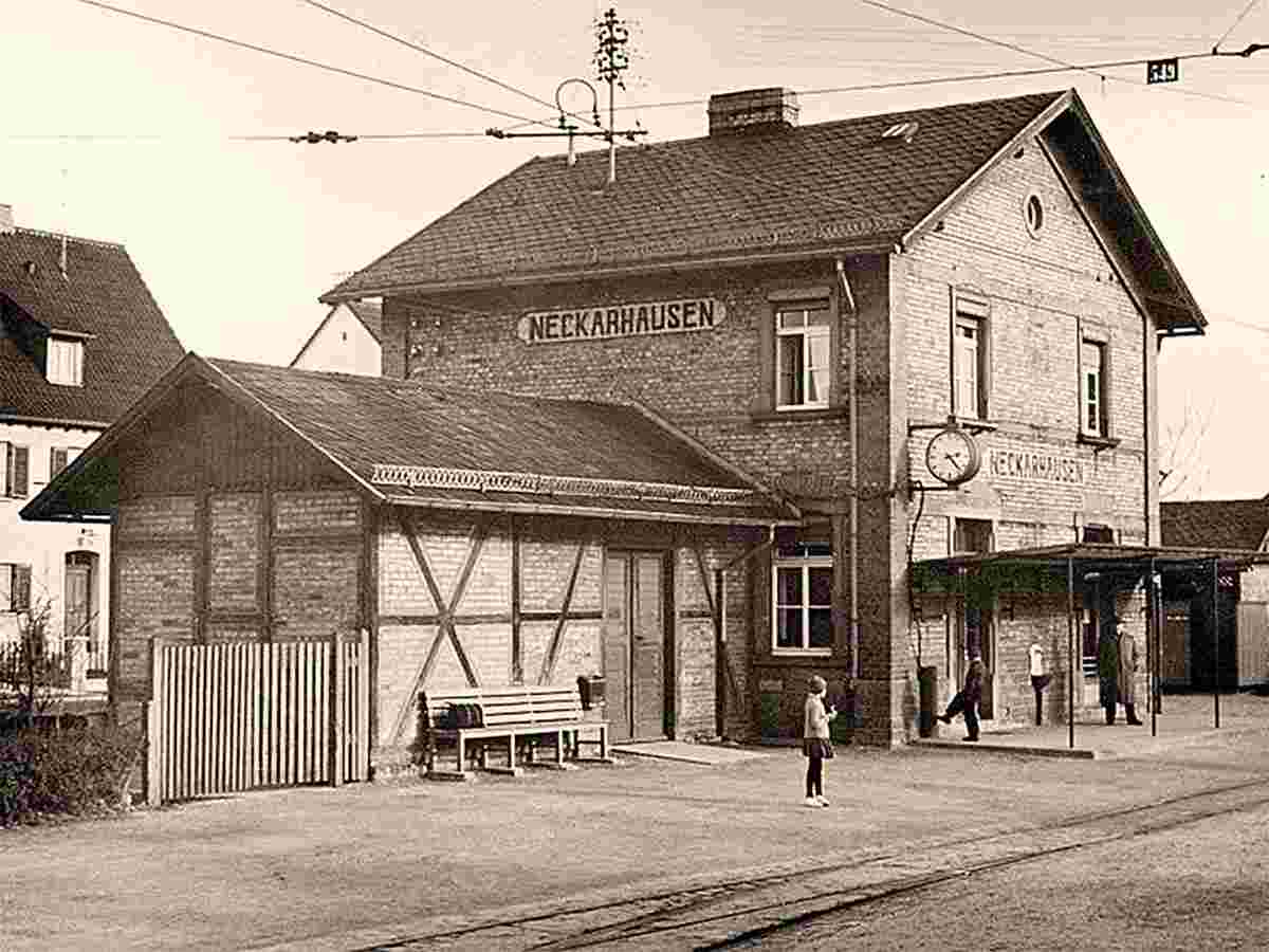 Edingen-Neckarhausen. Neckarhausen - Bahnhof