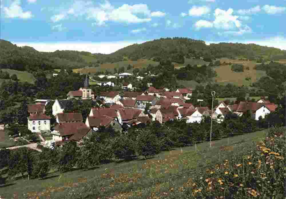 Panorama von Eggingen mit Berg
