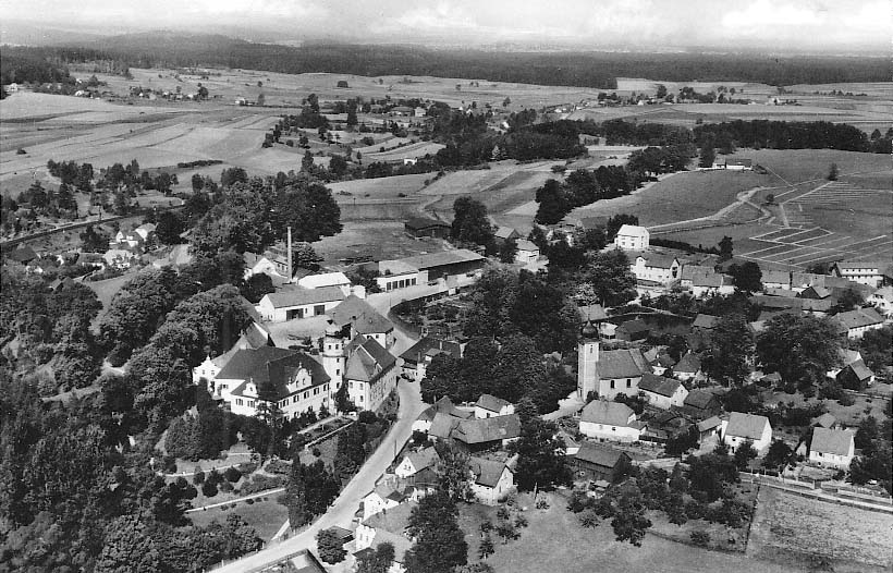 Erbendorf. Panorama der Stadt, Luftbild