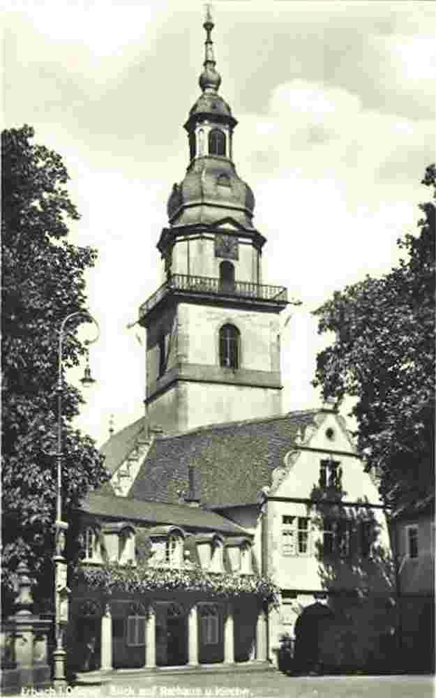 Erbach. Rathaus und Kirche
