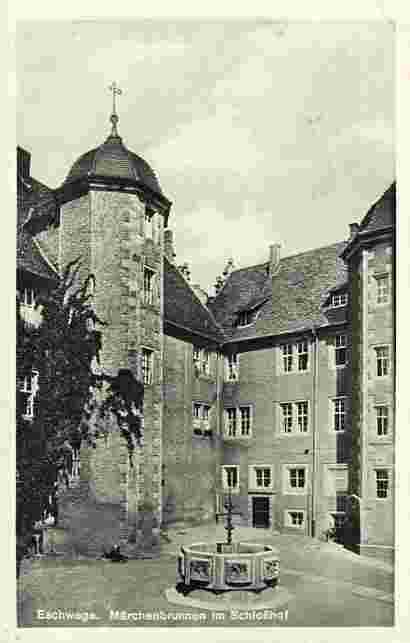 Eschwege. Märchenbrunnen im Schloßhof, 1931