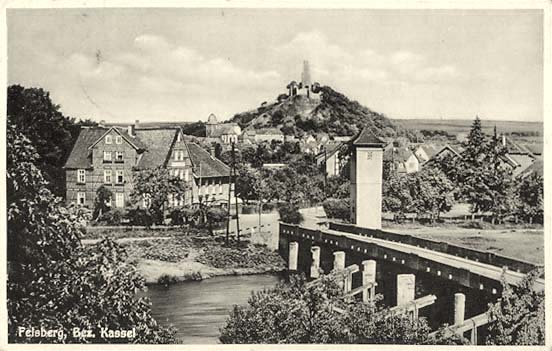 Felsberg. Panorama der Stadt mit Burg