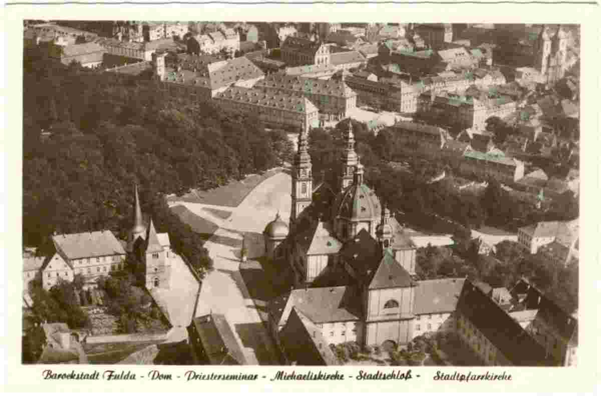 Fulda. Blick auf Dom, Priesterseminar, Michaelskirche, Schloß, Pfarrkirche, 1952