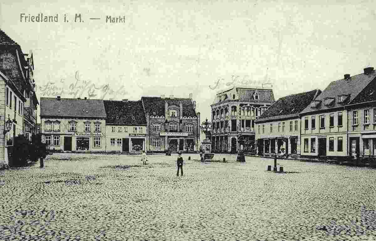 Friedland. Marktplatz