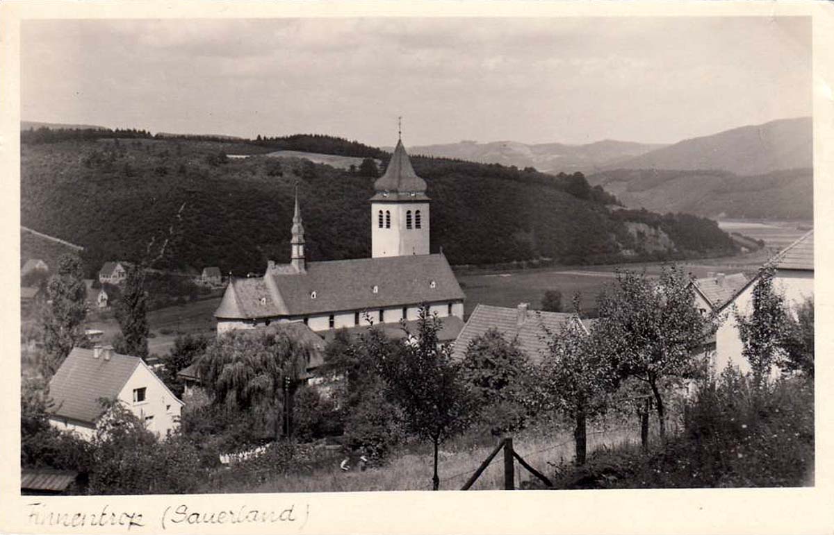 Finnentrop. Kirche, 1954