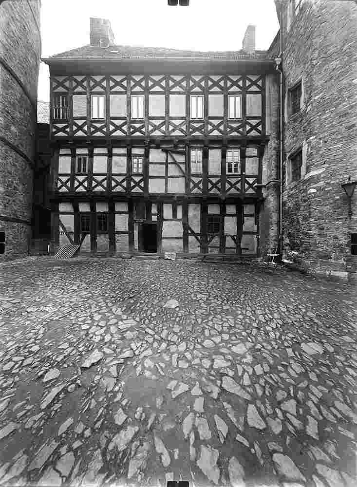 Falkenstein. Pansfelde - Burg Falkenstein (Burgmuseum, Baubeginn 1115), Wohngebäude, Hofansicht, 1978