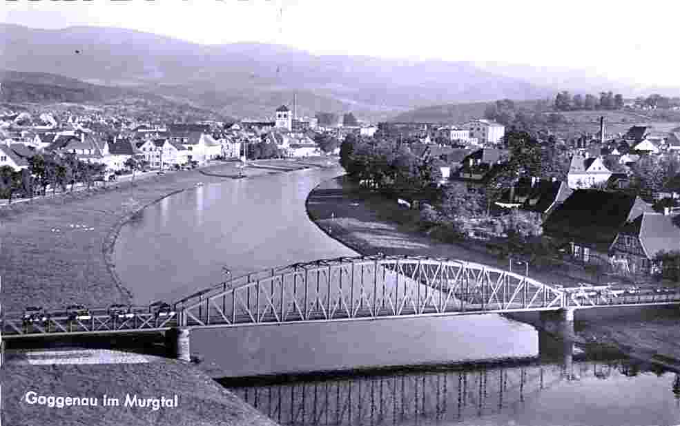Gaggenau. Panorama der Stadt und Brücke
