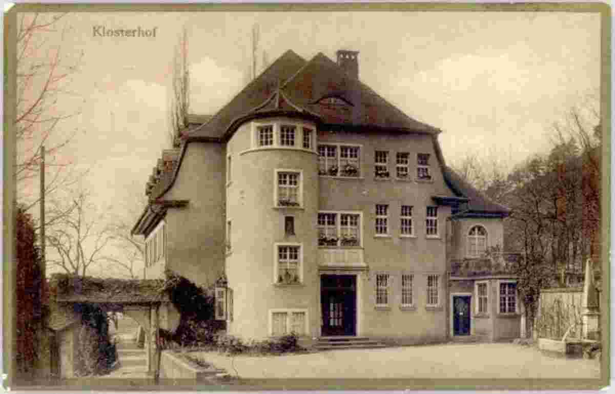 Grenzach-Wyhlen. Wyhlen - Klosterhof mit brunnen - Exerzitienhaus Himmelspforte, 1930