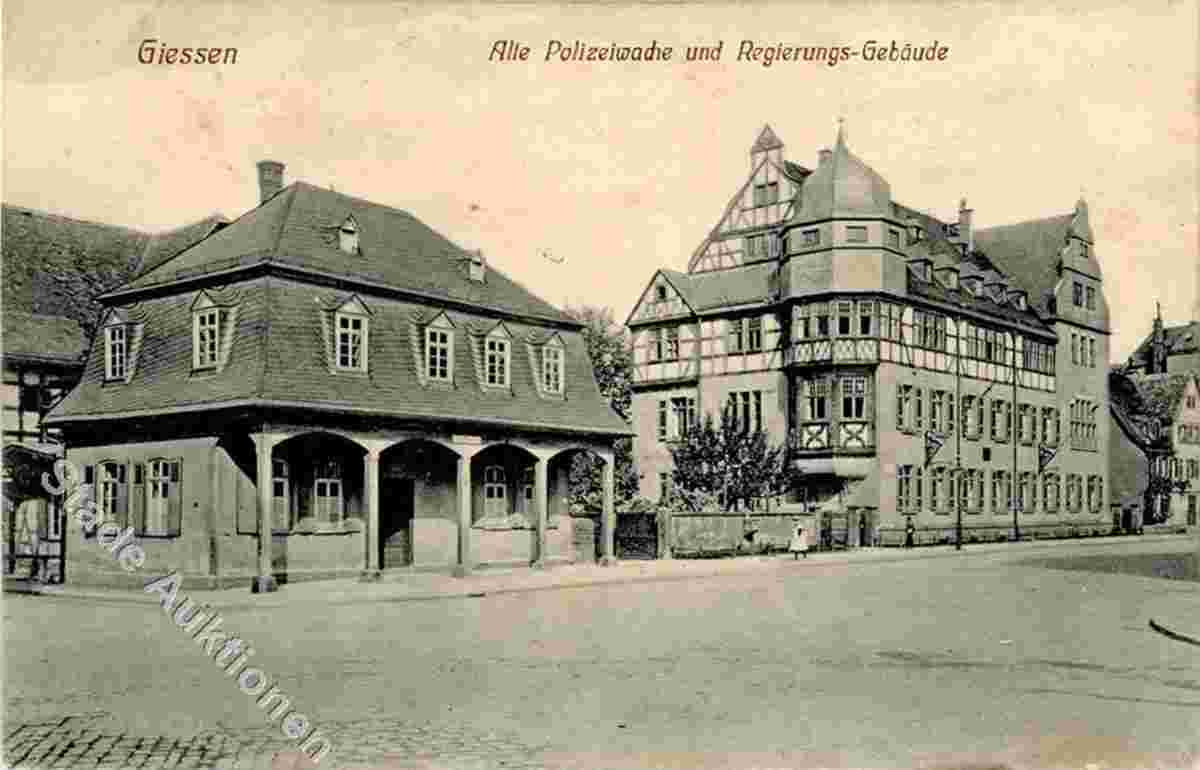 Gießen. Alte Polizeiwache und Regierungsgebäude