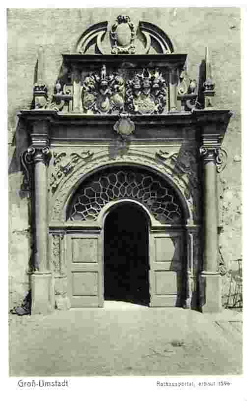 Groß-Umstadt. Rathausportal, erbaut 1596