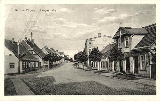 Garz (Rügen). Lange Straße