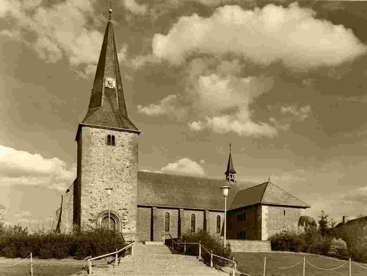 Geeste. Groß Hesepe - Katholische Kirche St Nikolaus