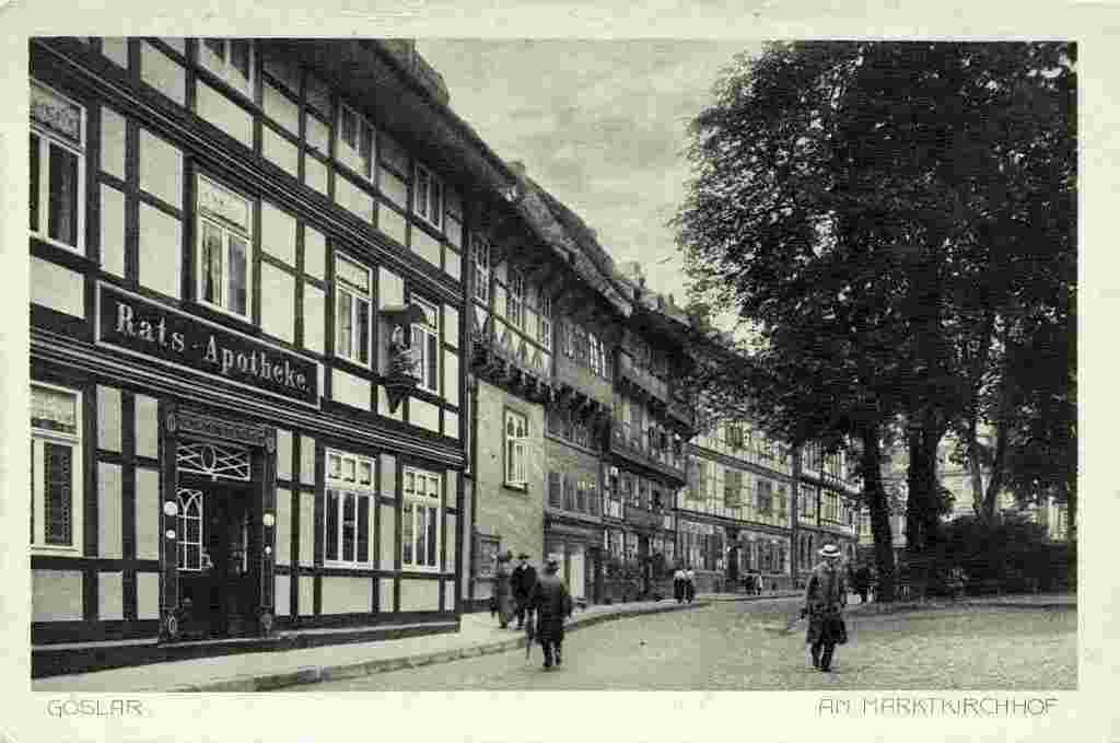 Goslar. Am Marktkirchhof, Bats-Apotheke