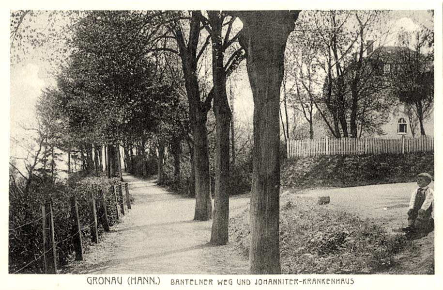 Gronau (Leine). Bantelner Weg und Johanniter-Krankenhaus