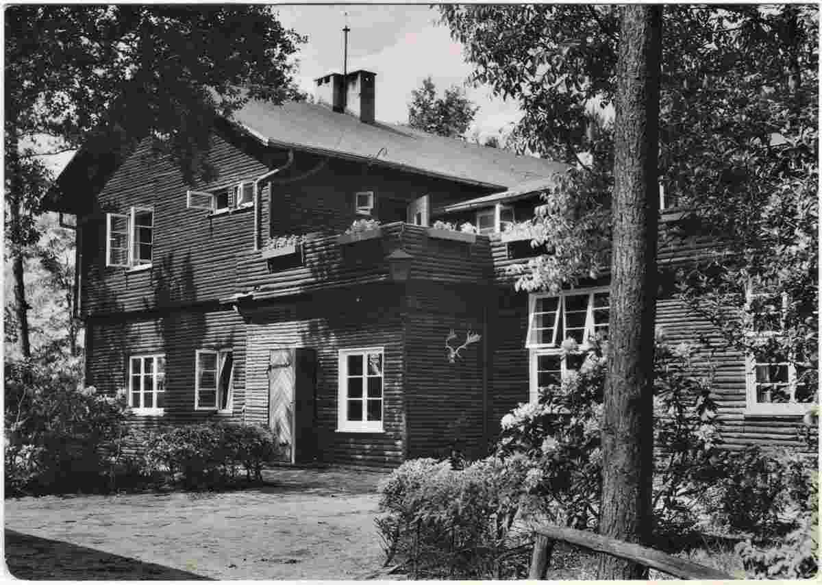 Großenkneten. Ahlhorn - Haupthaus des evangelischen Jugendheimes, Blockhaus, 1962