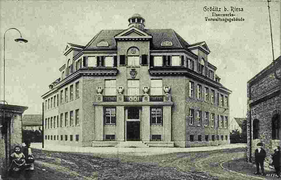 Gröditz. Verwaltungsgebäude der Mitteldeutschen Stahlwerke