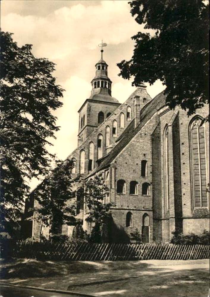 Gardelegen. St Marienkirche, 1965