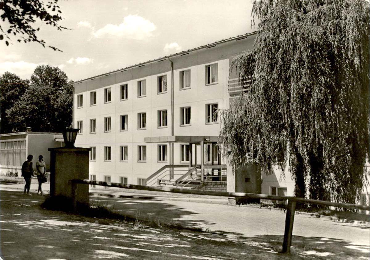 Gernrode (Harz). FDGB-Erholungsheim 'Fritz Heckert', Bettenhaus, 1971