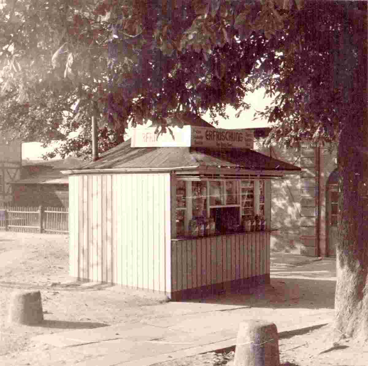 Hemsbach. Kiosk am Bahnhof von Auguste Döringer, 1935