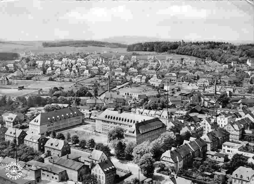 Helmbrechts. Panorama der Stadt und Schule