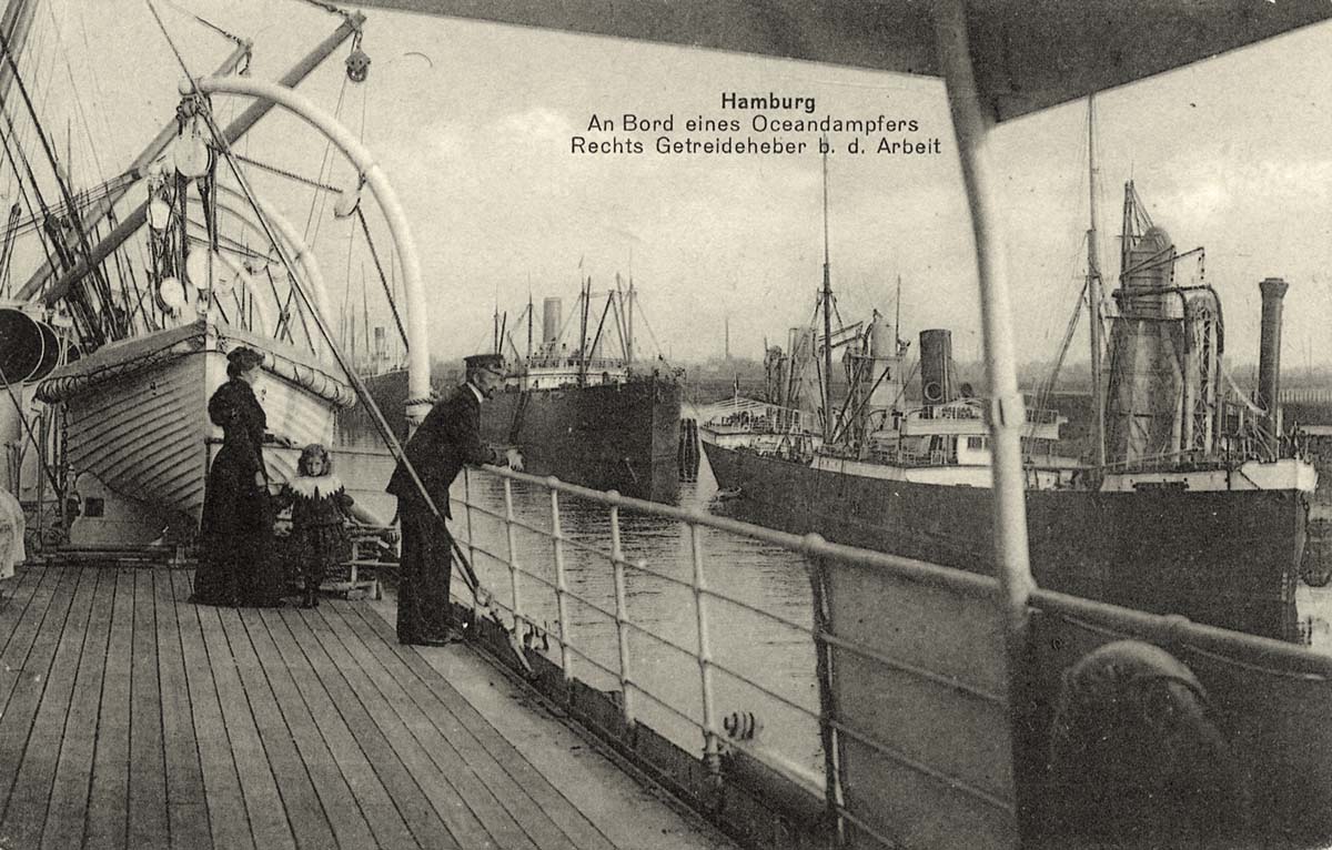 Hamburg. An Bord eines Ozeandampfers
