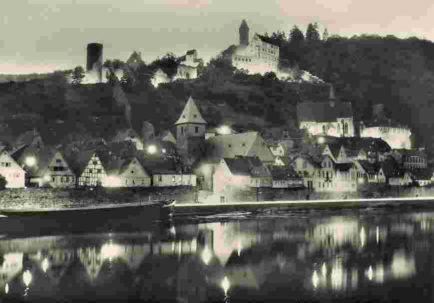 Hirschhorn. Panorama der Stadt am nacht