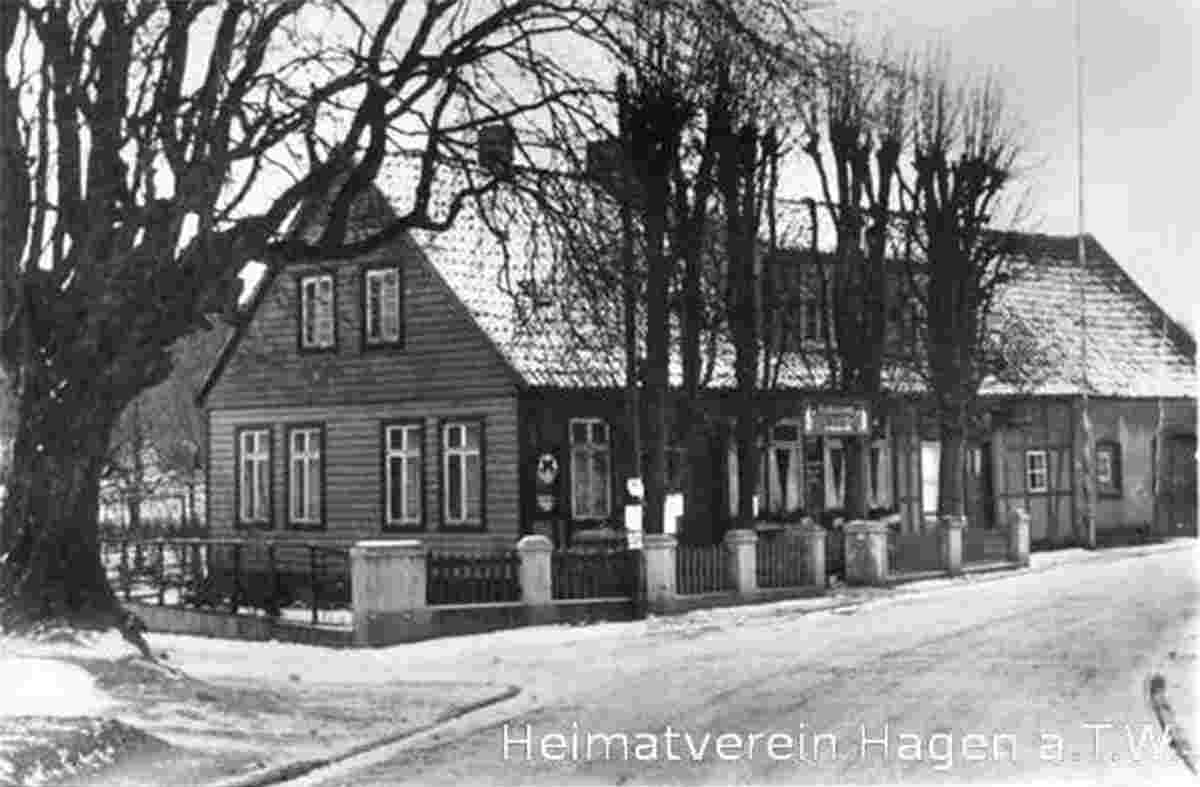 Hagen am Teutoburger Wald. Natrup-Hagen - Gaststätte Lindenhof an der Osnabrücker Straße, 1950