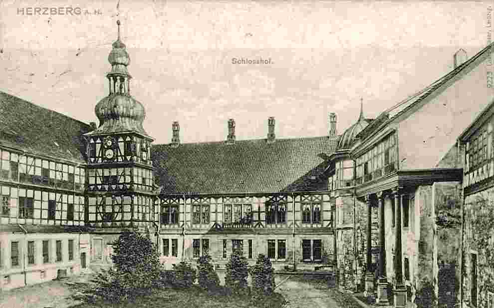 Herzberg am Harz. Schlosshof, 1905