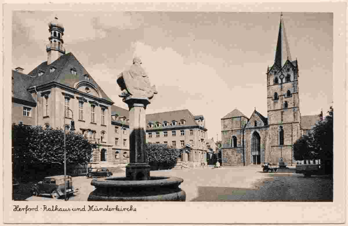 Herford. Rathaus und Kirche