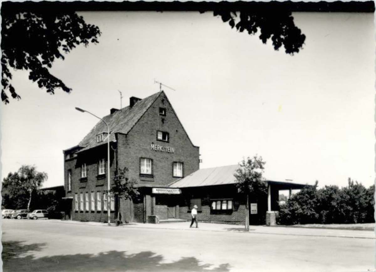 Herzogenrath. Merkstein - Bahnhof mit Gaststätte, 1967