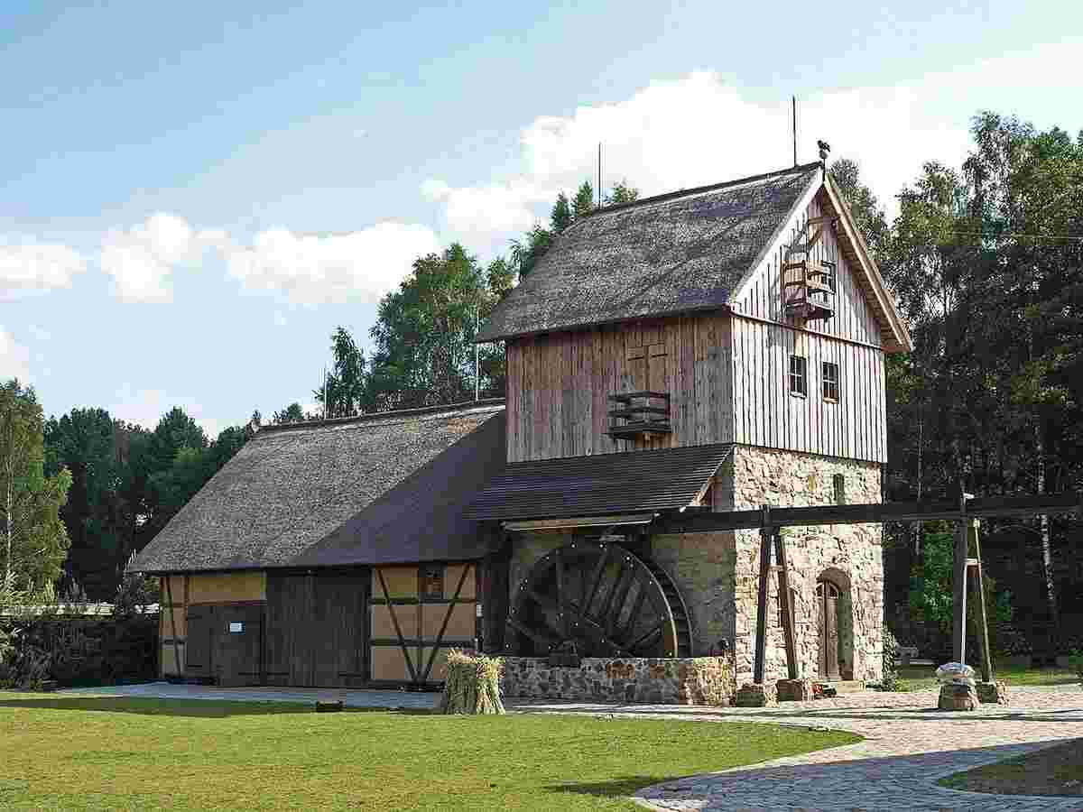 Hoyerswerda. Schwarzkollm - Krabat-Mühle