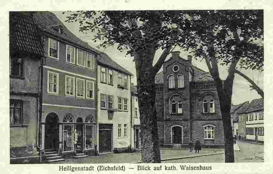 Heilbad Heiligenstadt. Blick auf katholisches Waisenhaus