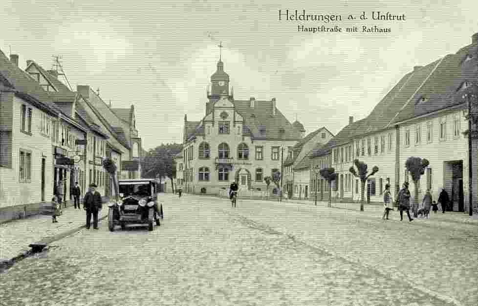 Heldrungen. Hauptstraße mit Rathaus, 1920