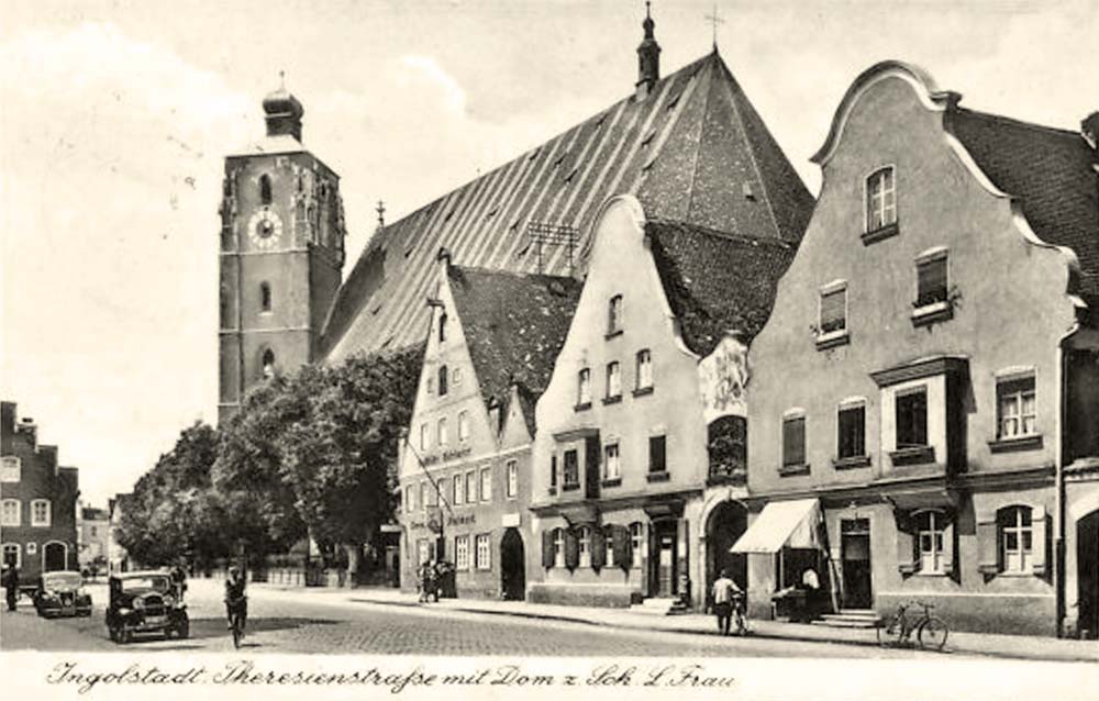 Ingolstadt. Theresienstraße mit Dom, 1942