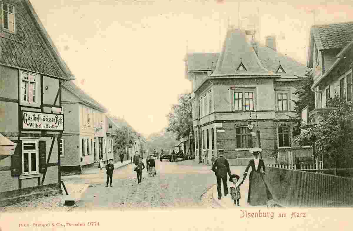 Ilsenburg. Panorama von Ortsstraße
