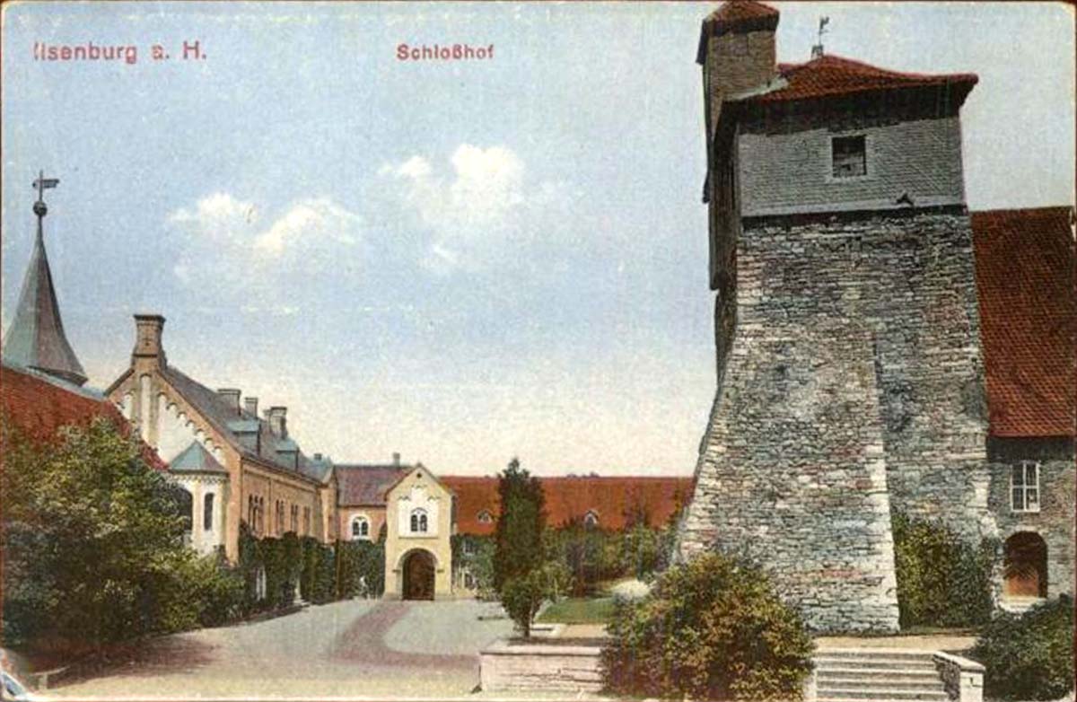 Ilsenburg (Harz). Schlosshof, um 1920