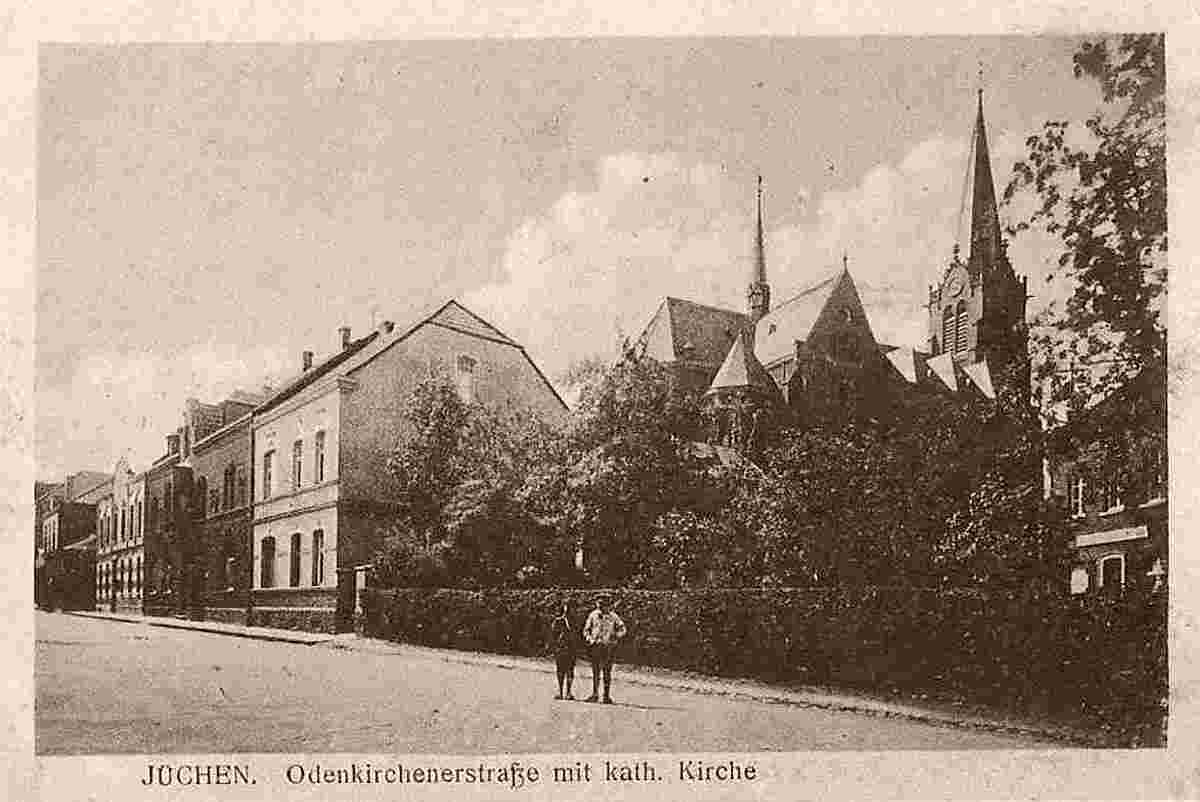Jüchen. Odenkirchener Straße mit Katholische Kirche