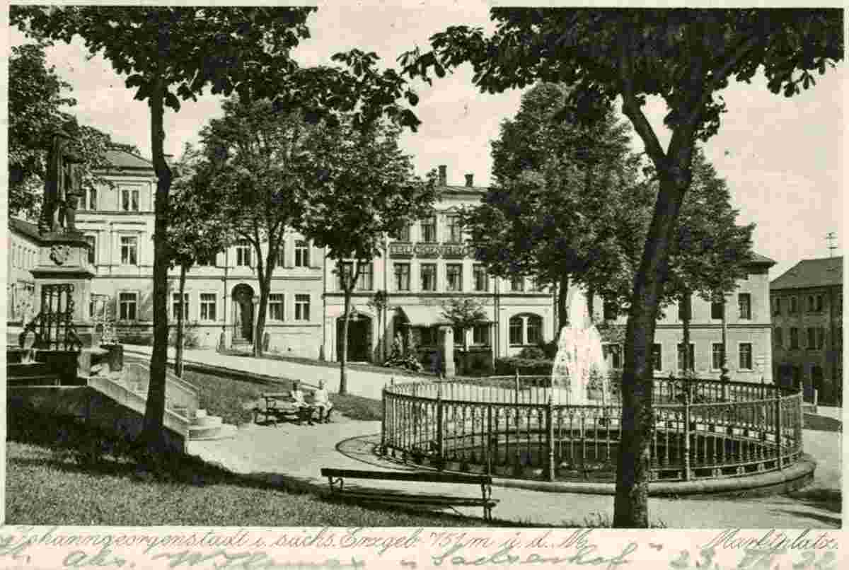 Johanngeorgenstadt. Marktplatz mit brunnen, 1922