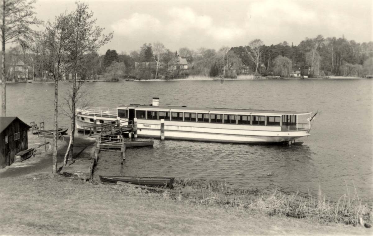 Königs Wusterhausen. Fähre, Motorschiff 'Friedel', 1964