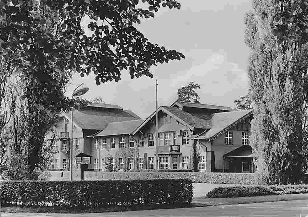 Kremmen. Klinik, Krankenhaus, um 1970