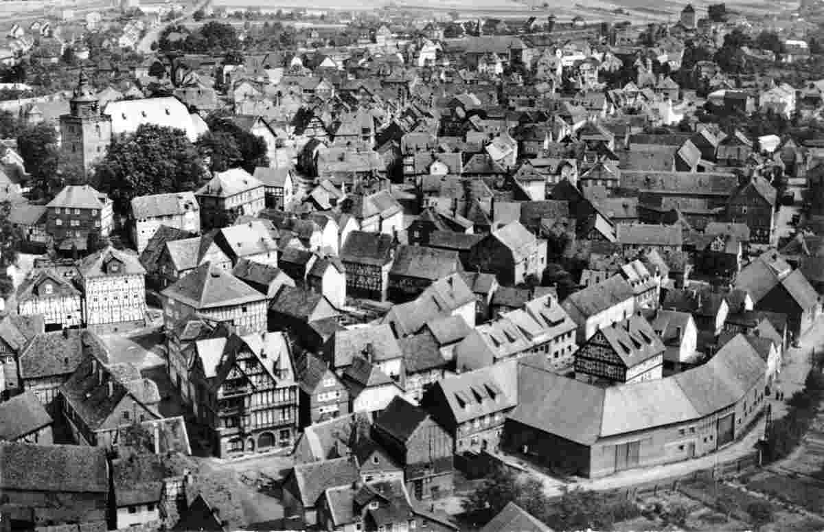 Blick auf Kirchhain mit Kirche, Luftbild
