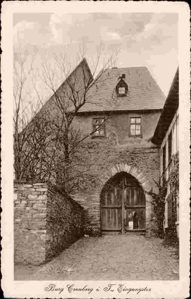 Kronberg. Burg, Eingangstor, um 1910er Jahre