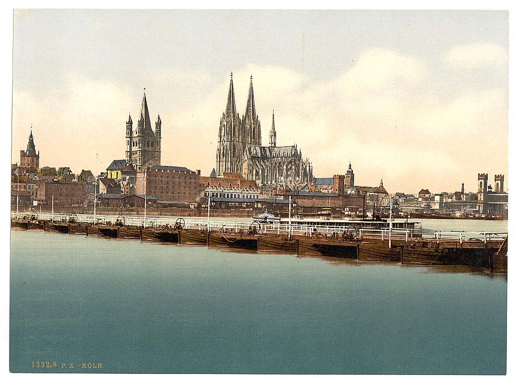 Köln. Panorama der Stadt, Pontonbrücke