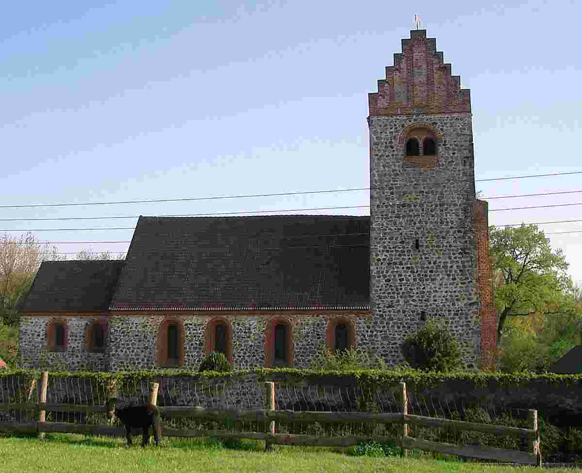 Kuhfelde. Dorfkirche