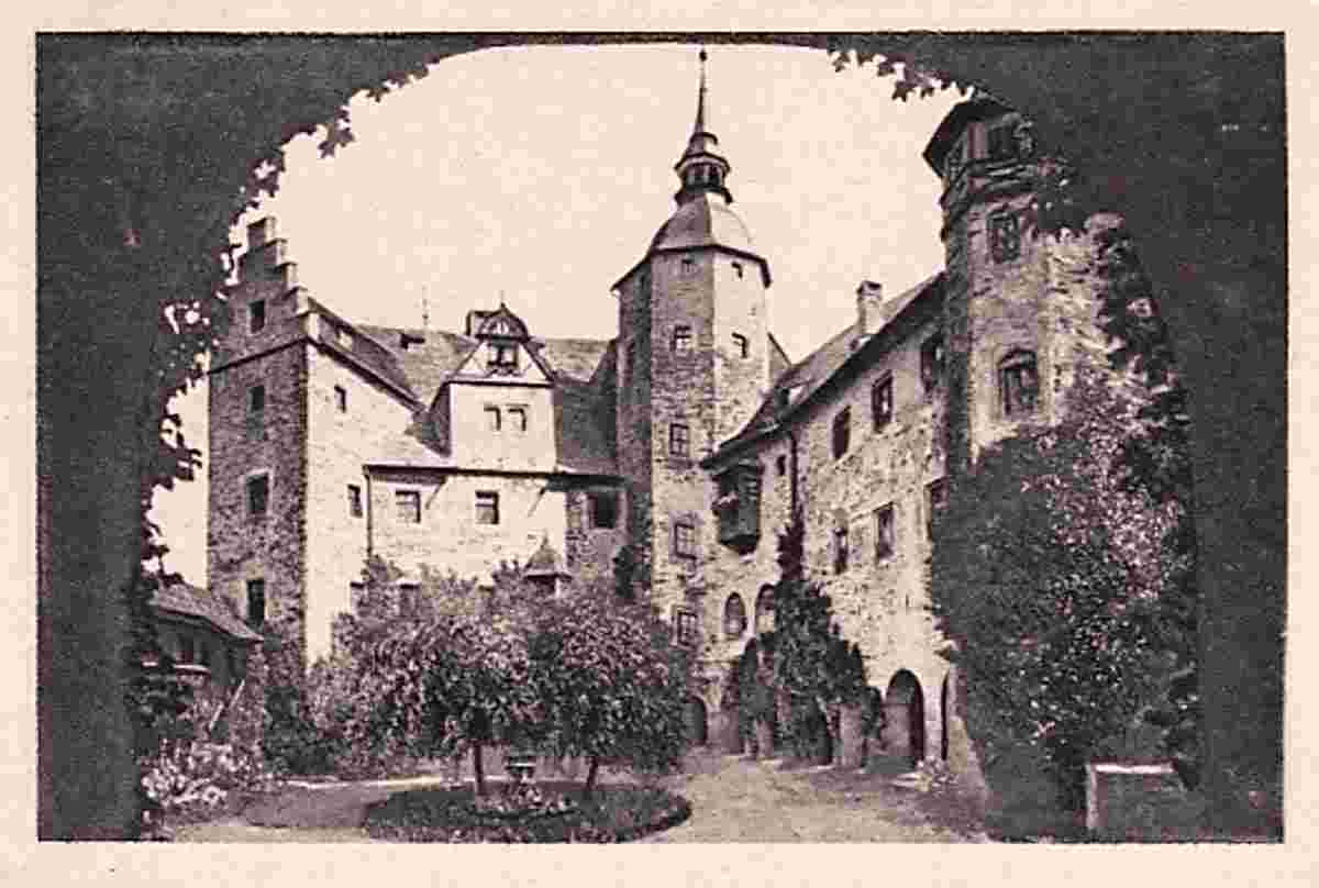Ludwigsstadt. Burg Lauenstein, Burghof, vor 1945