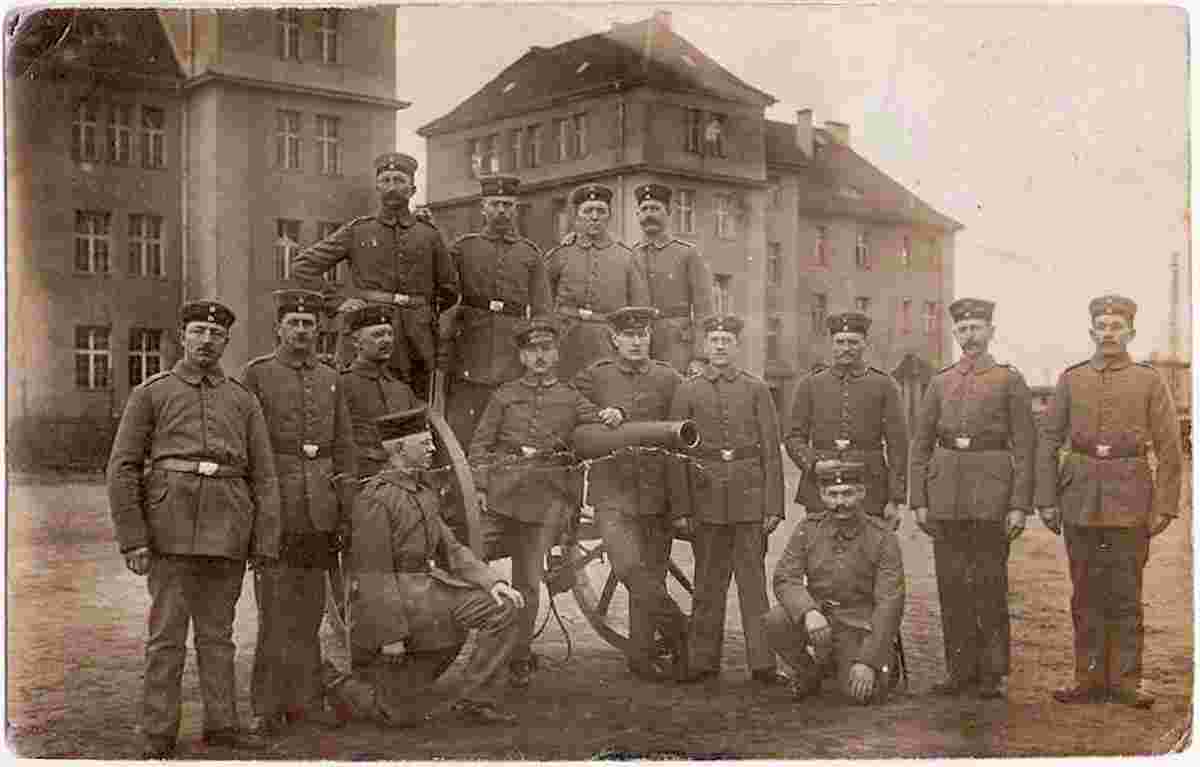 Lüneburg. Artillerie Kaserne, Soldaten