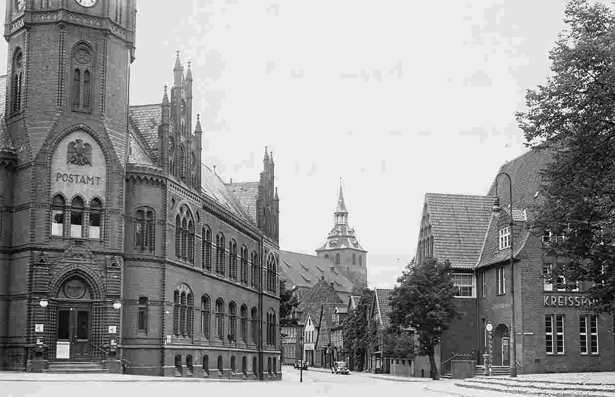 Lüneburg. Königliche Postamt und Kreissparkasse, Michaeliskirche, um 1930