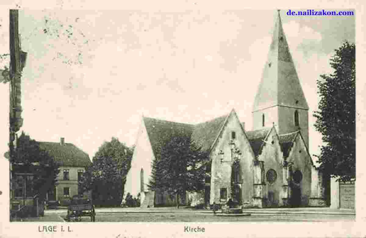 Lage. Stadtplatz mit Kirche, 1923