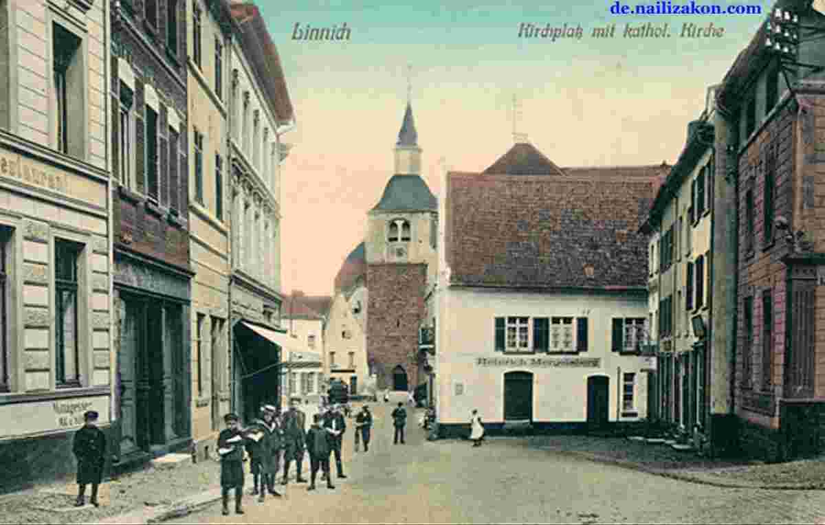 Linnich. Kirchplatz mit Katholische Kirche