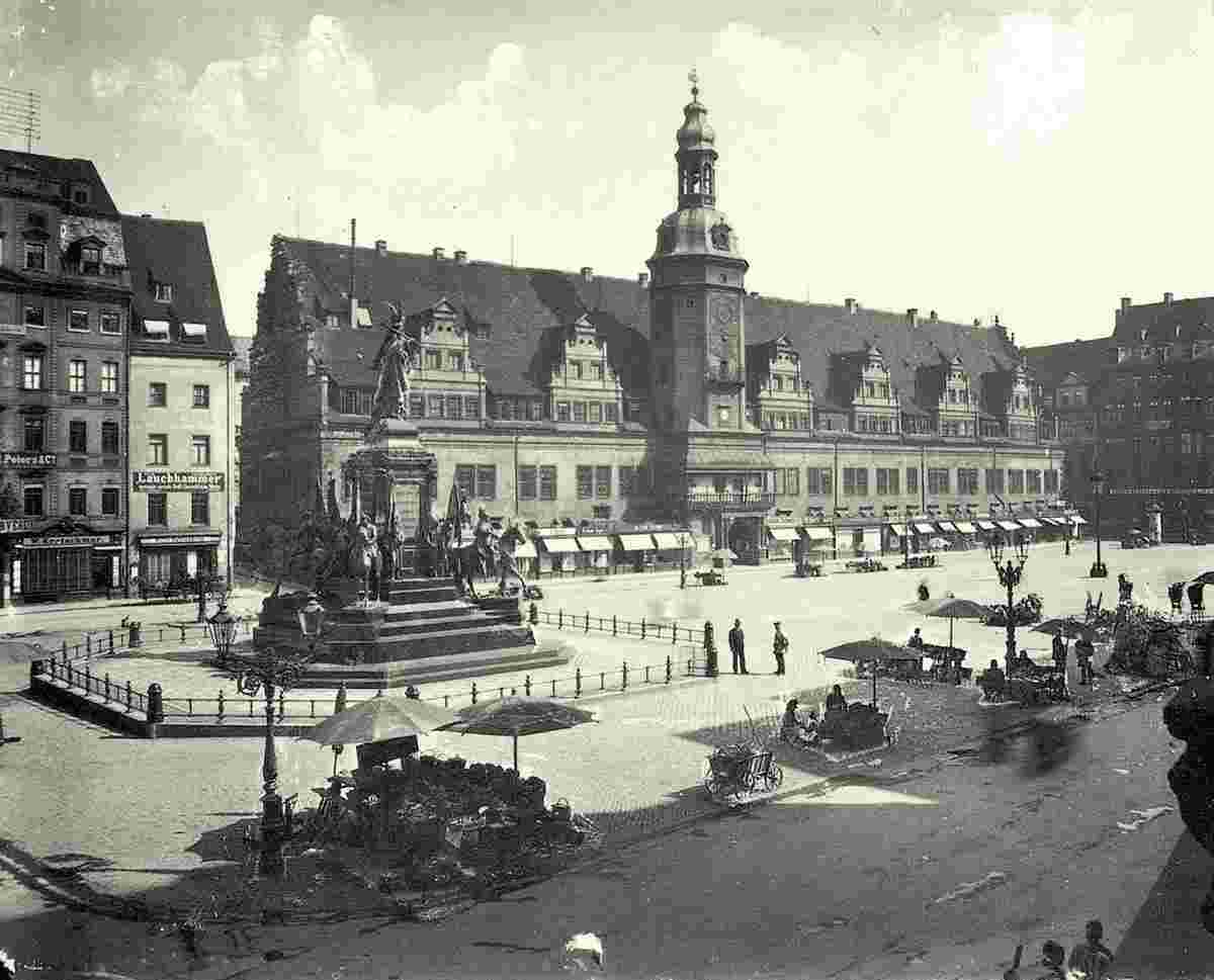 Leipzig. Marktplatz mit altes Rathaus, 1890